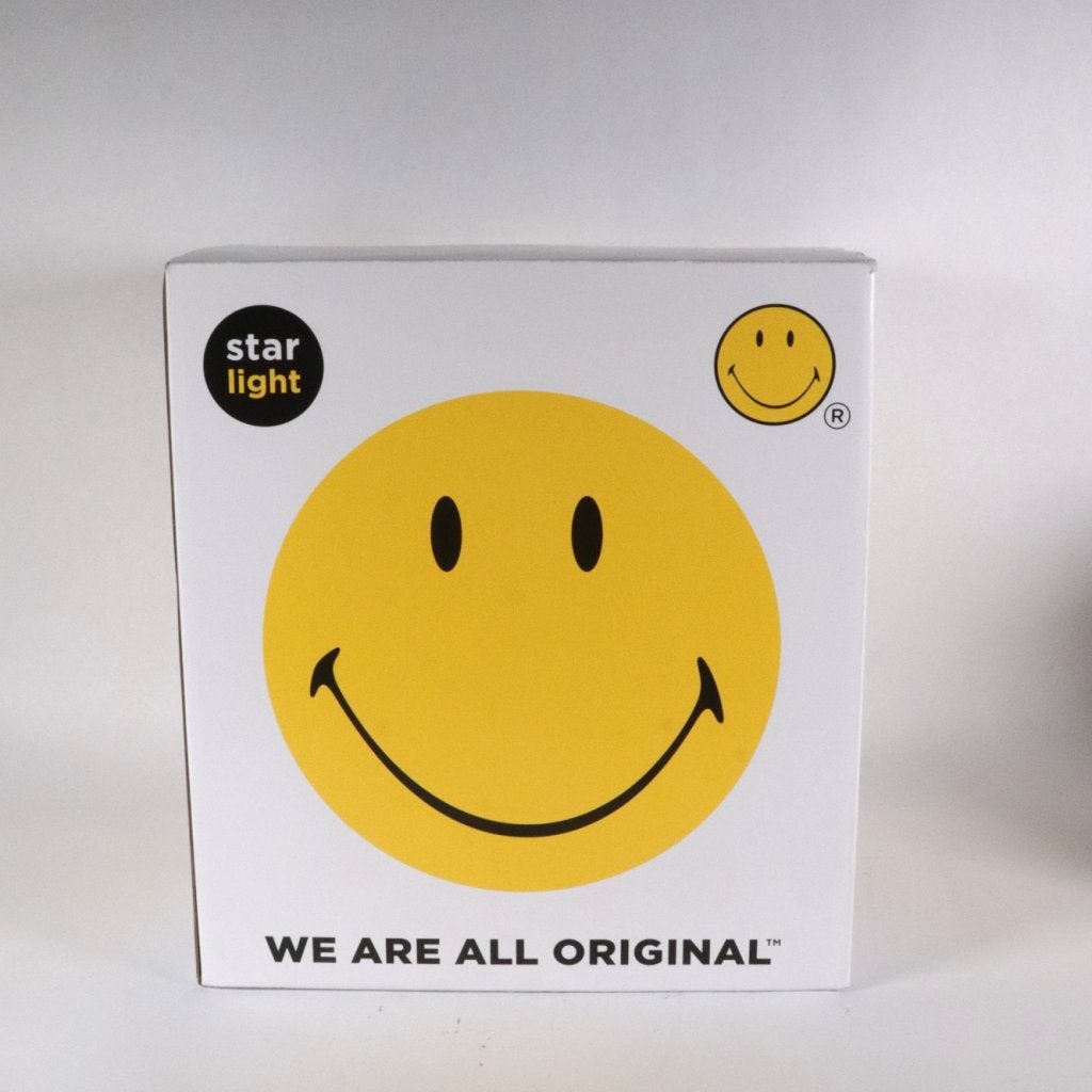 Smiley Lamp - Nieuw, Flex Ltd., Nieuw, https://flex.com/contact-us, Nobelstraat 10, 5807 GA Oostrum LB, Limburg, Nederland