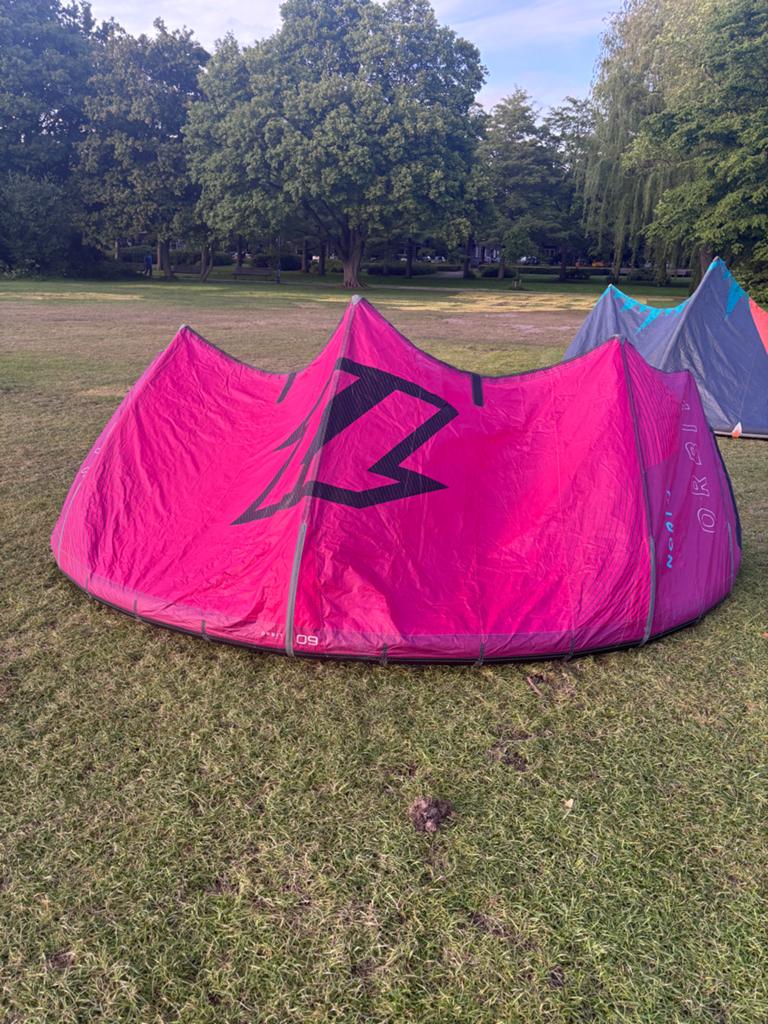 North Orbit 2023 9m Kitesurf Kite - Big Air / Freeride, Watersport en Boten, Kitesurfen, Ophalen, 9 m², Geen board, Zo goed als nieuw