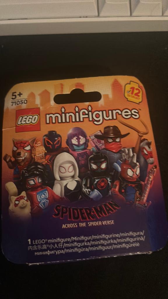 Lego minifigures spider man, Ophalen