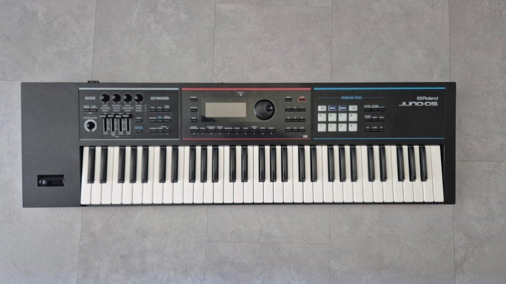 Roland JUNO DS 61, Muziek en Instrumenten, Ophalen, Met midi-aansluiting, Roland, 61 toetsen