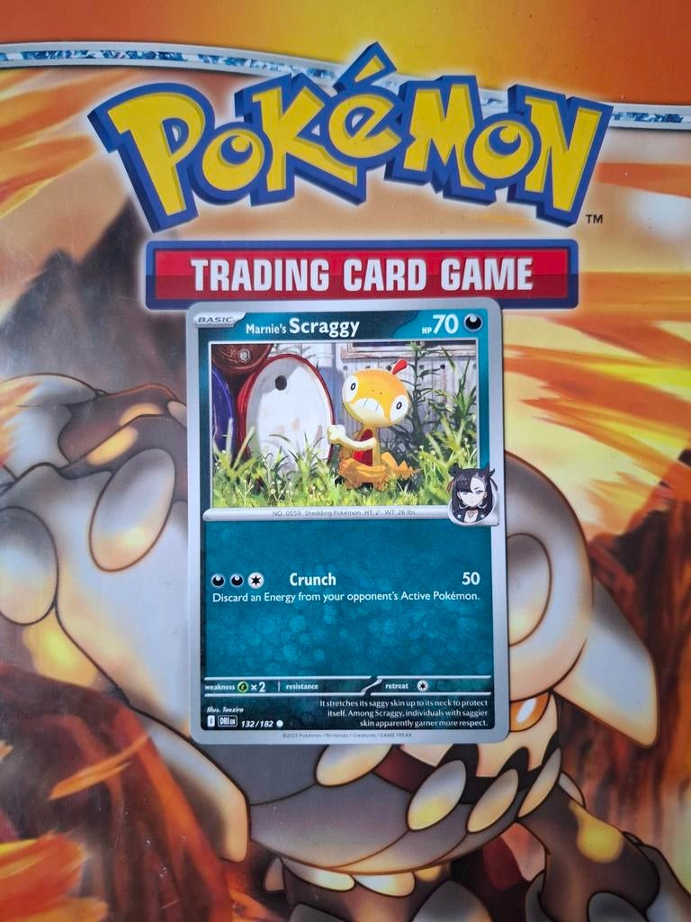 Marnie's scraggy 132/182 Destined Rivals pokemon kaart nm, Ophalen of Verzenden, Zo goed als nieuw, Losse kaart
