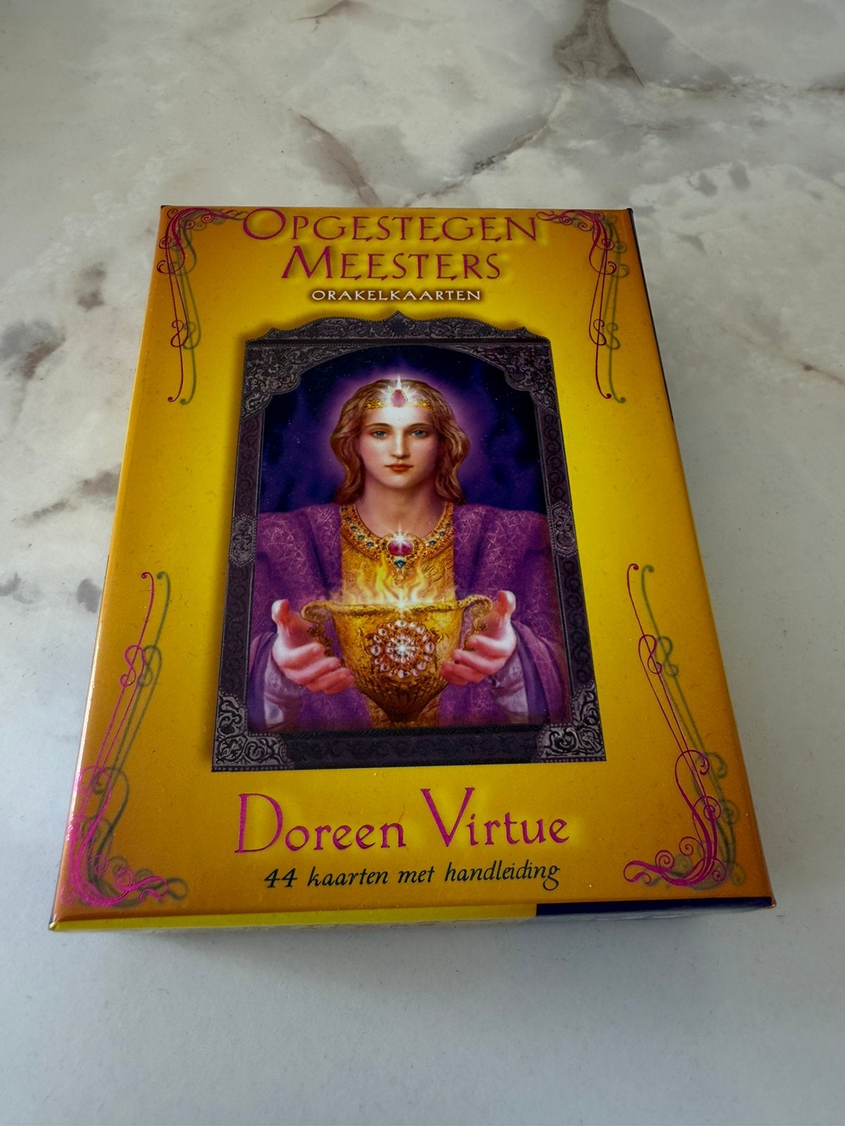 Opgestegen Meesters Orakelkaarten - Doreen Virtue, Ophalen of Verzenden, Zo goed als nieuw, Spiritualiteit algemeen, Instructieboek