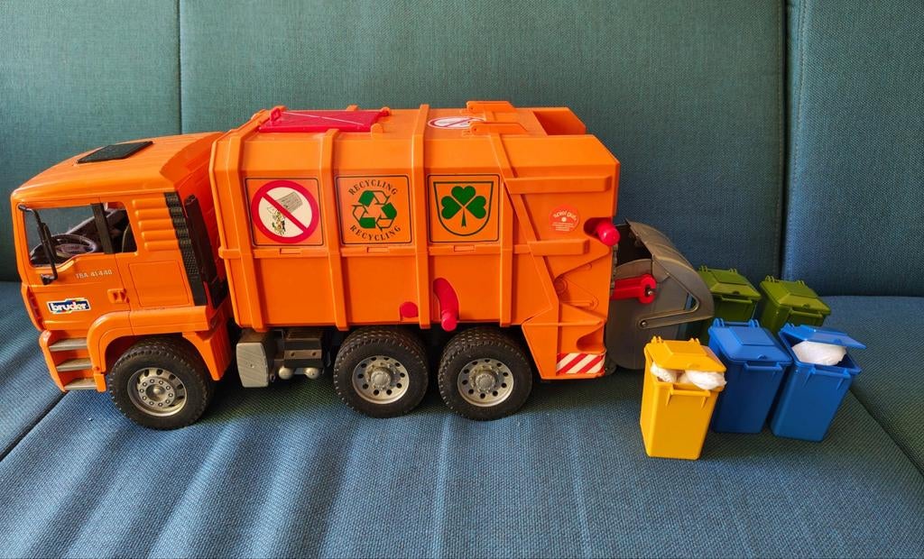 Bruder MAN tga 41.440 vuilniswagen zgan, Ophalen of Verzenden, Zo goed als nieuw