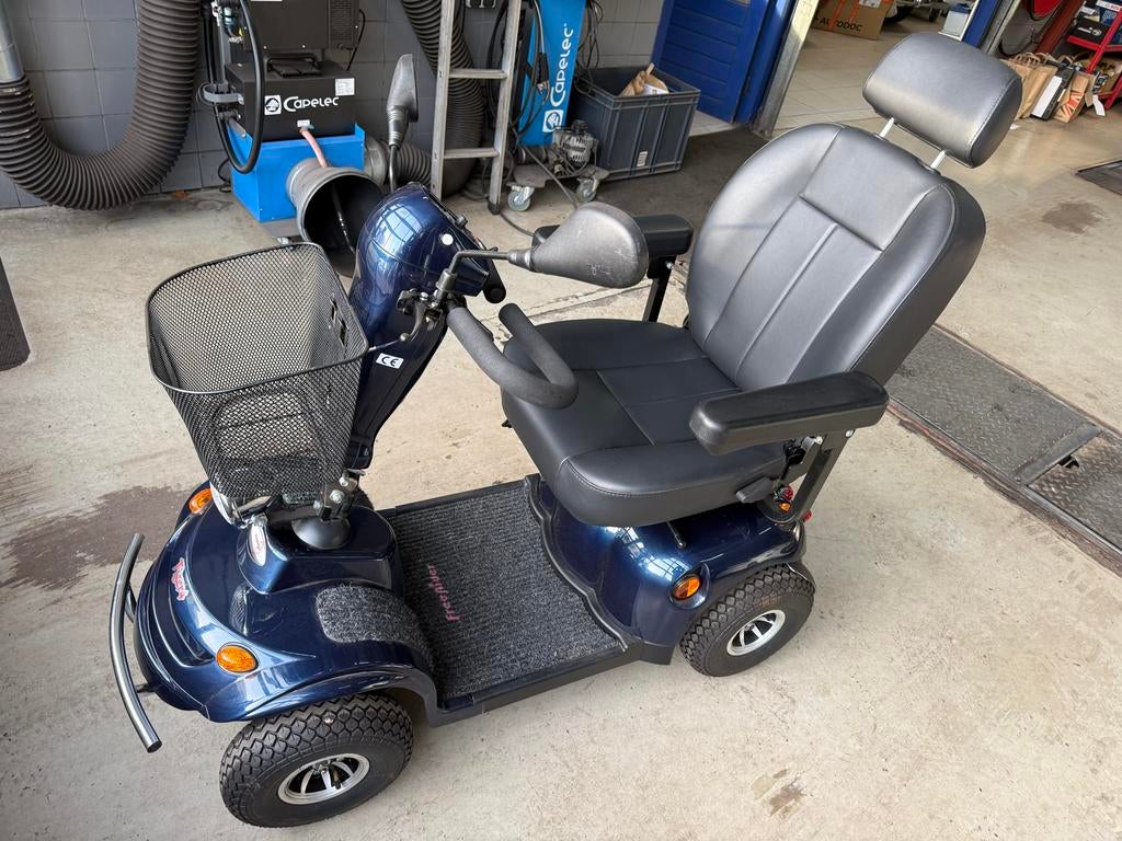 Scootmobiel Mango Tiger 4 blauw, Ophalen, Zo goed als nieuw, 16 km/u of meer, Mango