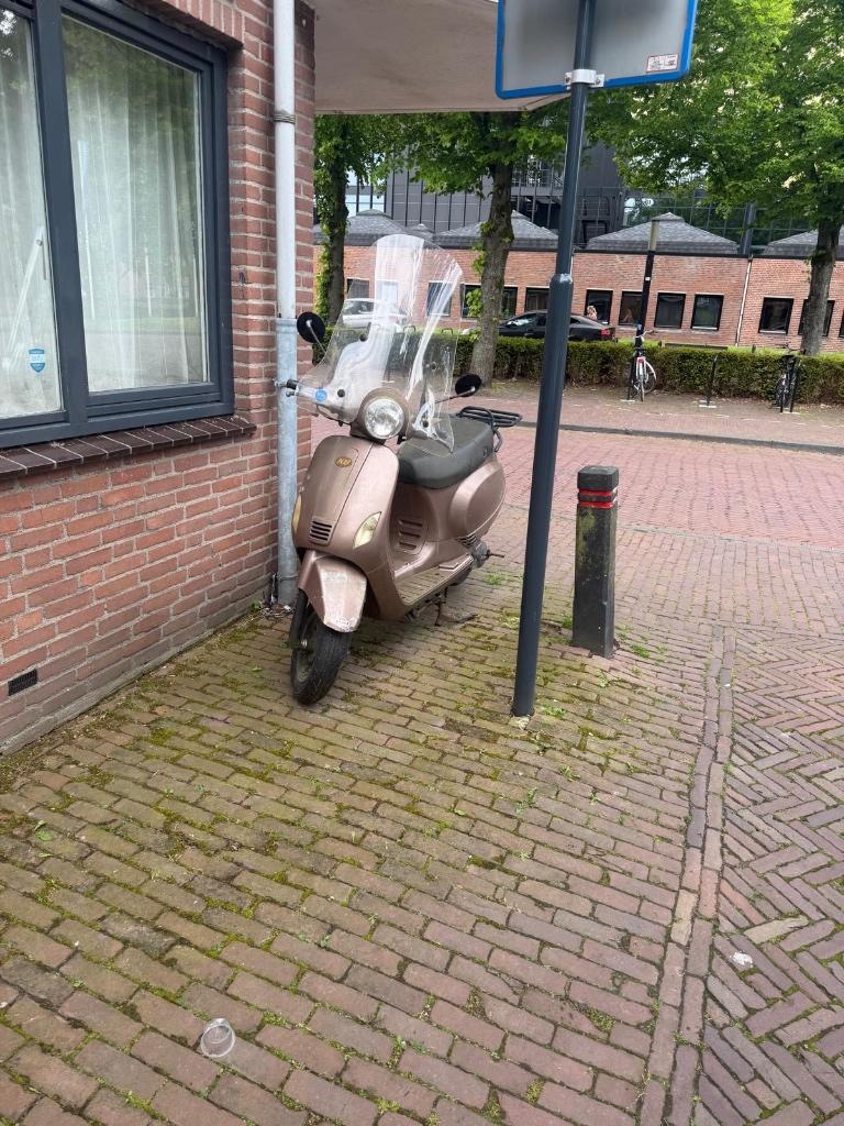 Oude Scooter Gratis af te halen, Ophalen, Gebruikt, Overige typen, Overige merken