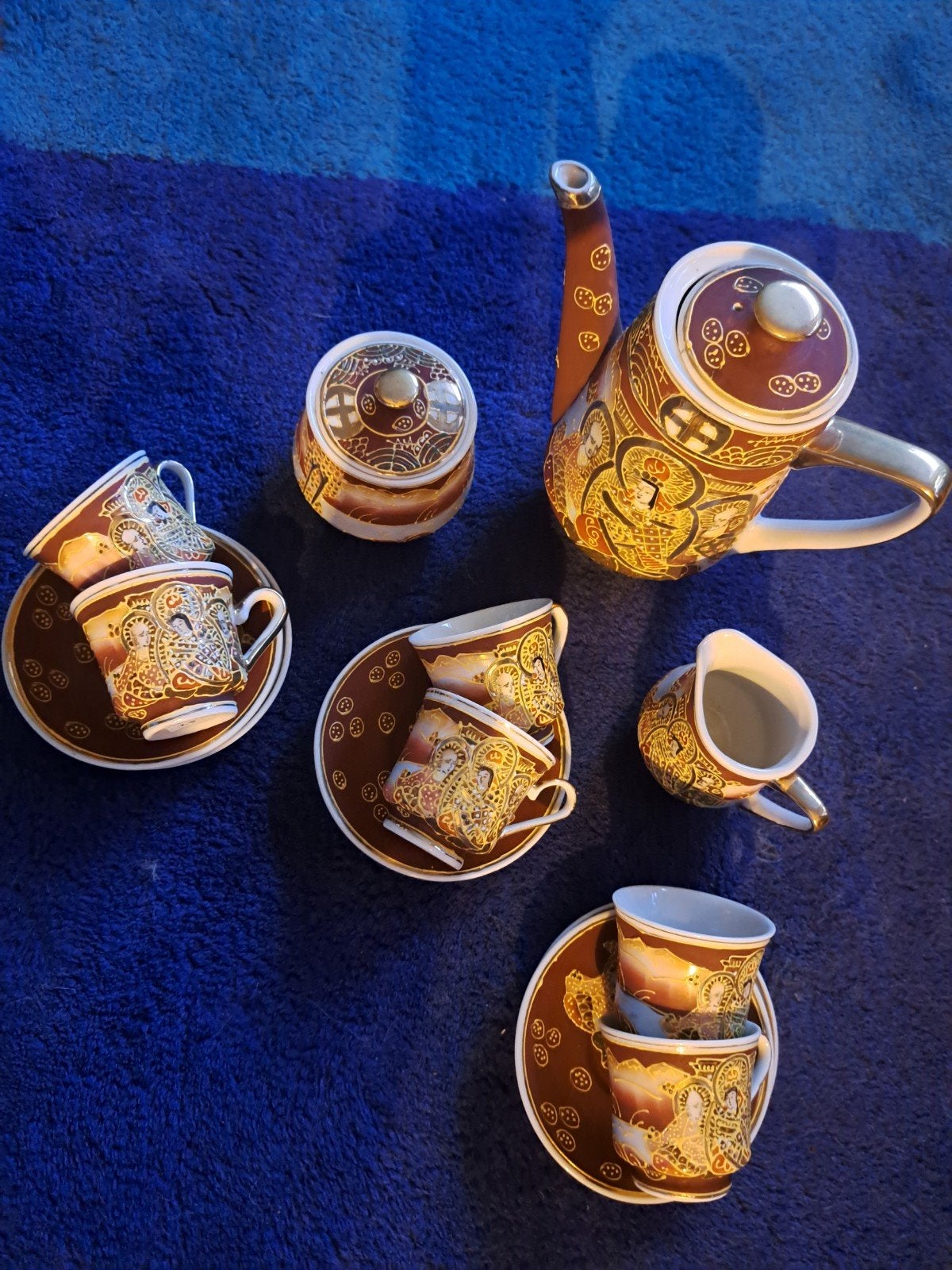 Theeservies met draakmotief (reliëf) - Bruin/Goud, Ophalen of Verzenden