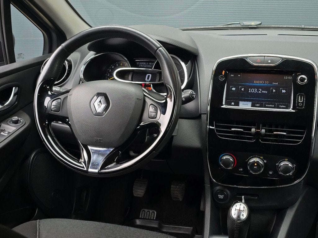 Renault Clio 1.2 16V Apk |Cruise |Navi |Led, Voorwielaandrijving, Euro 5, Gebruikt, 49 €/maand
