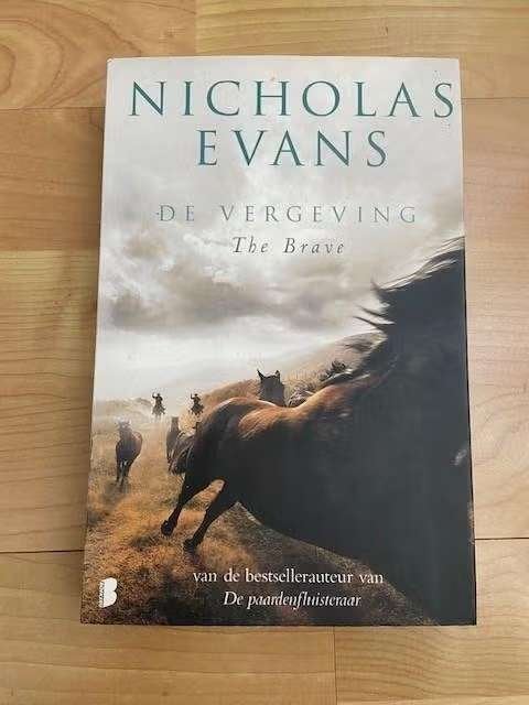 De Vergeving - Nicholas Evans, Ophalen of Verzenden, Gelezen