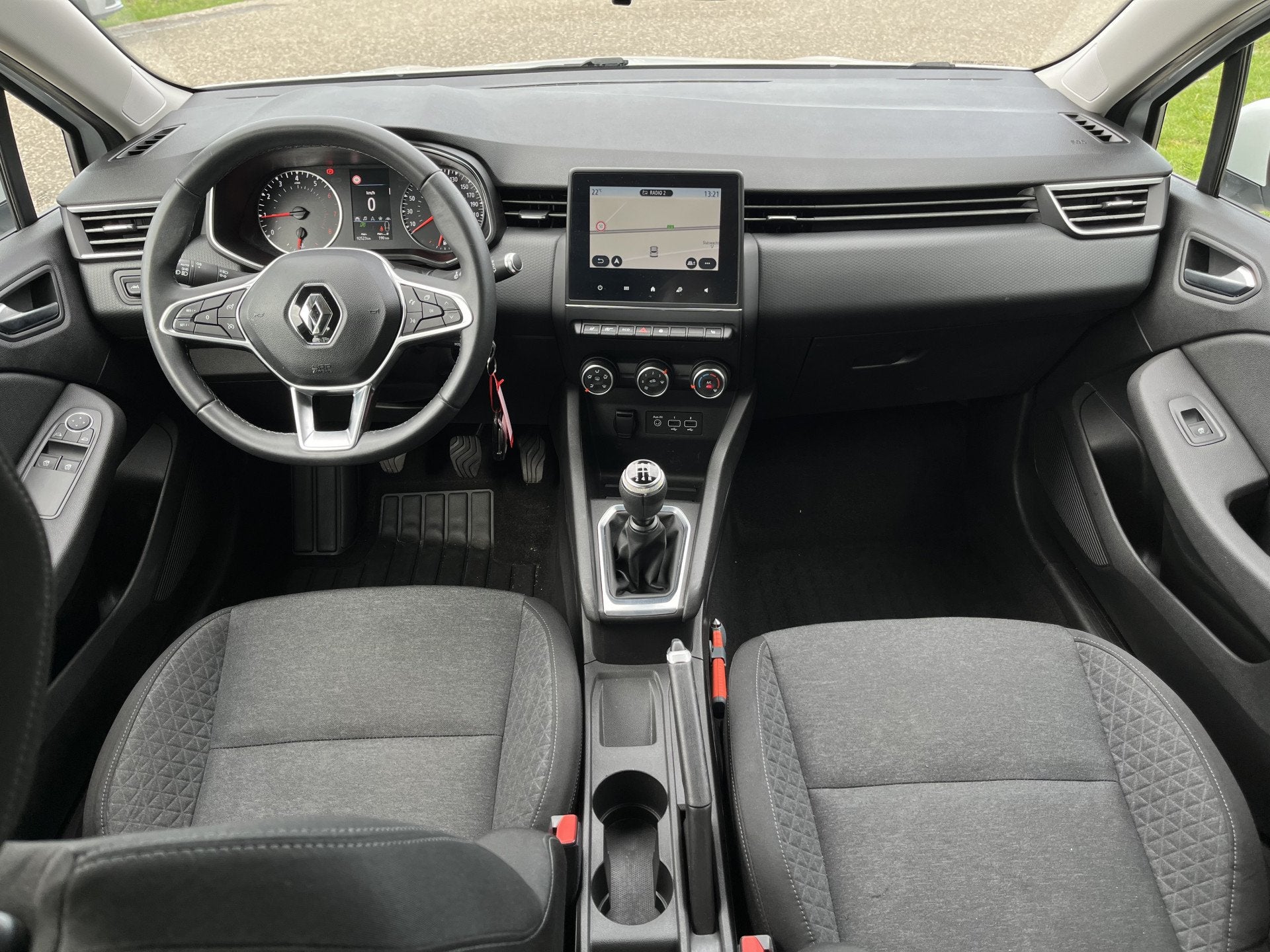 Renault Clio 1.0 TCe / Trekhaak / Stoelverw / Navigatie / Ai, Voorwielaandrijving, 12 maanden, Gebruikt, 580 kg