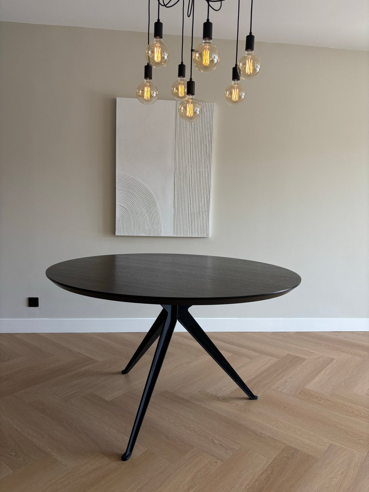 Moderne ronde eettafel - Zwart, Huis en Inrichting, Tafels | Eettafels, 100 tot 150 cm, Rond, Ophalen of Verzenden, Zo goed als nieuw