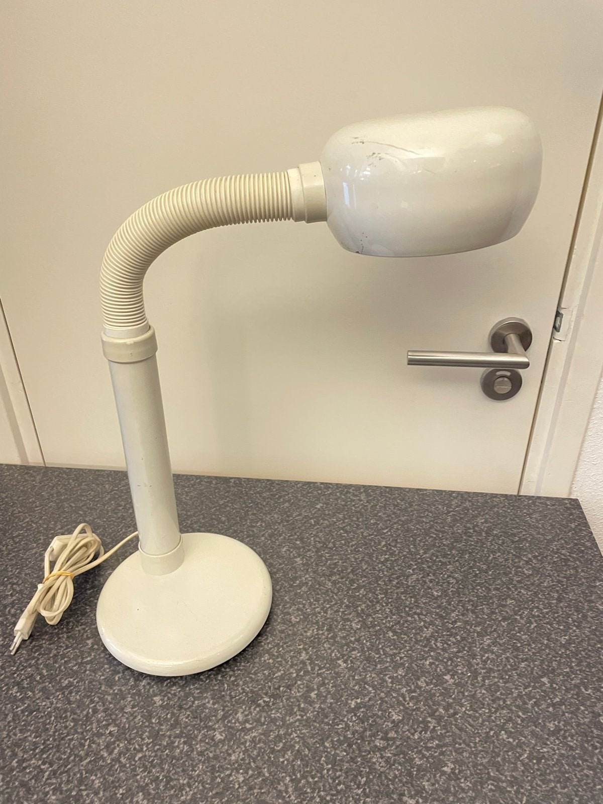 Vintage Vrieland bureaulamp - Wit kunststof - Made in Hollan, Overige merken, Vintage, Wit, Ophalen of Verzenden