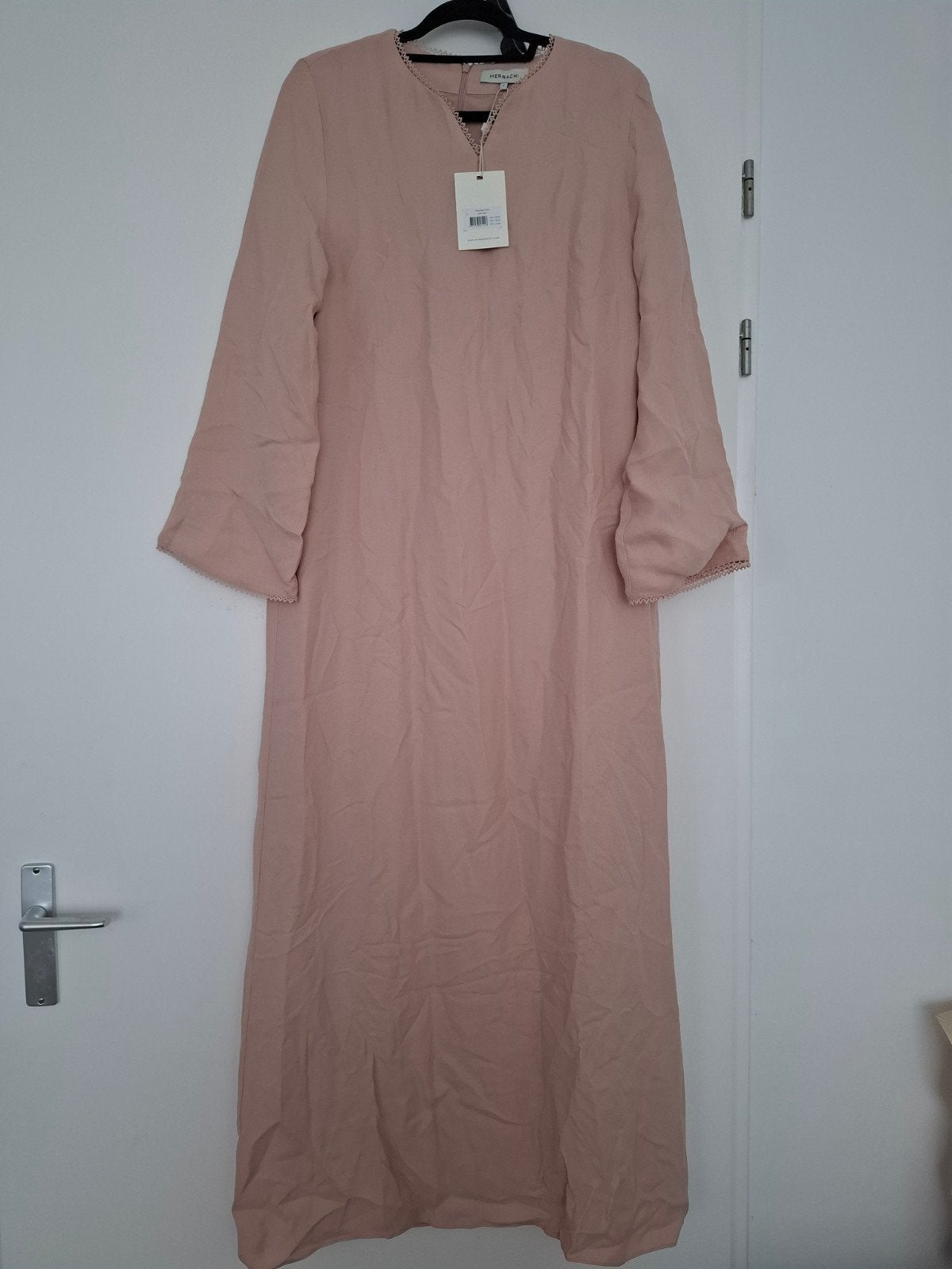 Merrachi Picot Neck Dress New, Verzenden, Nieuw, Roze, Onder de knie