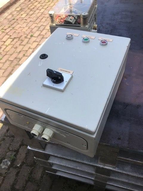 schakelkast elektrische stalen kast kunststof, Ophalen of Verzenden, Gebruikt