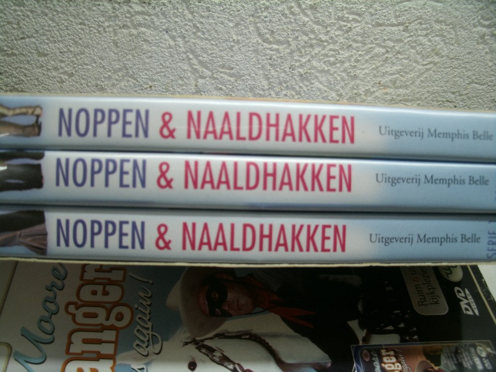 dvd 144b noppen en naaldhakken compl 1e serie 3 dvd, Cd's en Dvd's, Dvd's | Tv en Series, Alle leeftijden, Ophalen of Verzenden