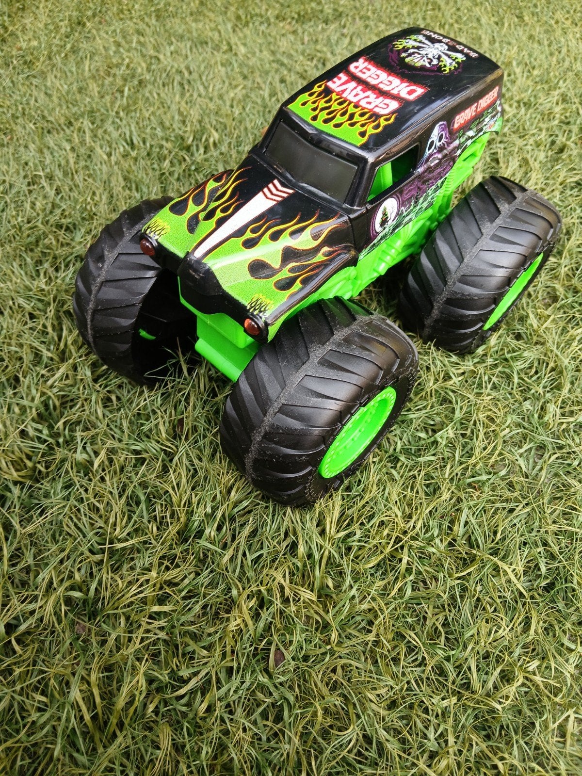 Grave Digger Monster Jam, Ophalen, Gebruikt
