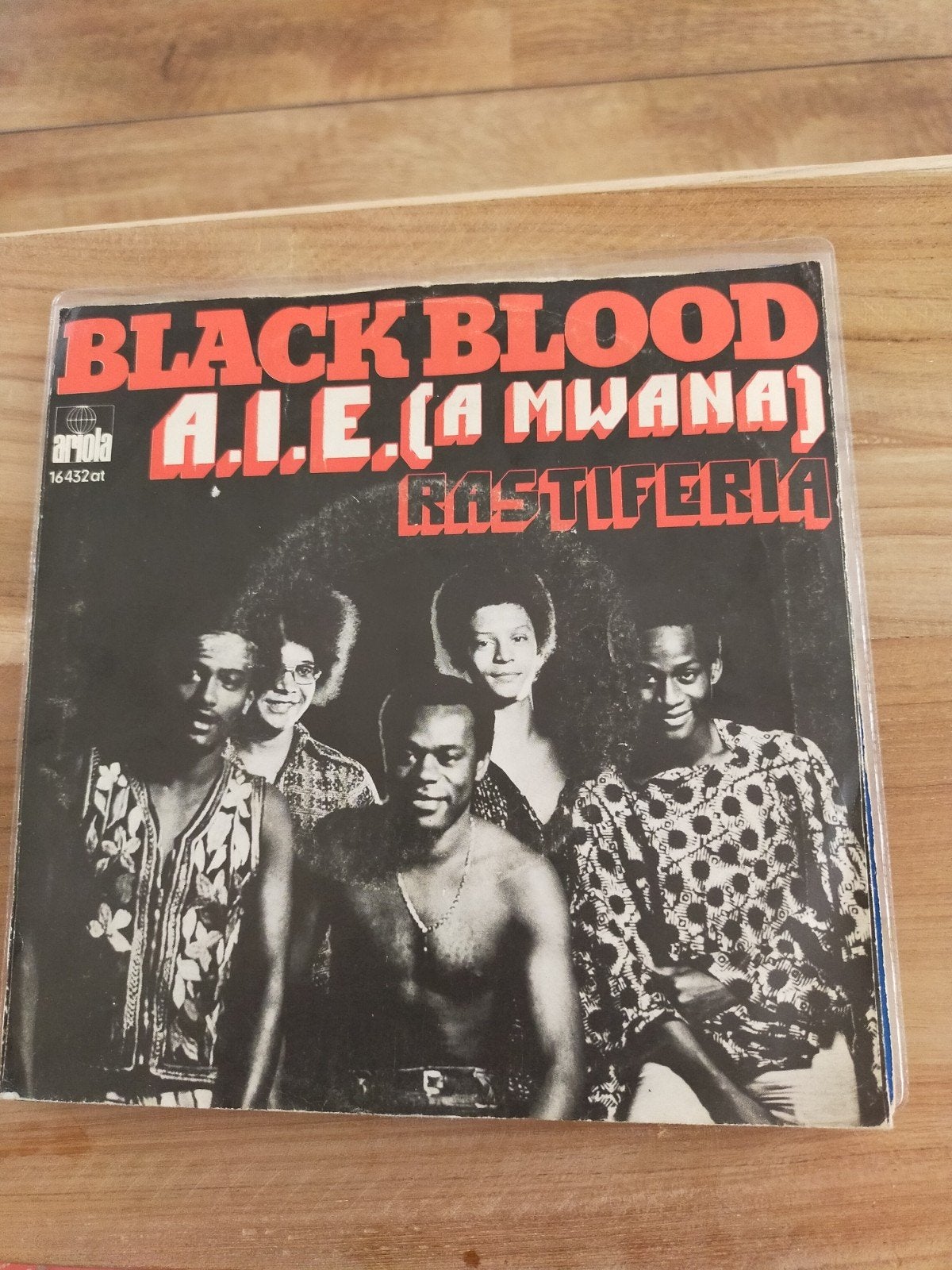 Black Blood , A.I.E., Ophalen of Verzenden, Zo goed als nieuw, Pop