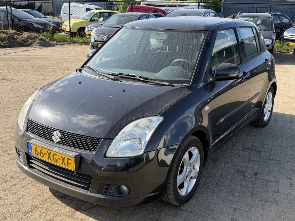 Suzuki Swift 1.3 Shogun| AIRCO| 1E EIGENAAR| APPLE CARPLAY|, Auto's, Suzuki, Stof, 965 kg, 400 kg, Origineel Nederlands