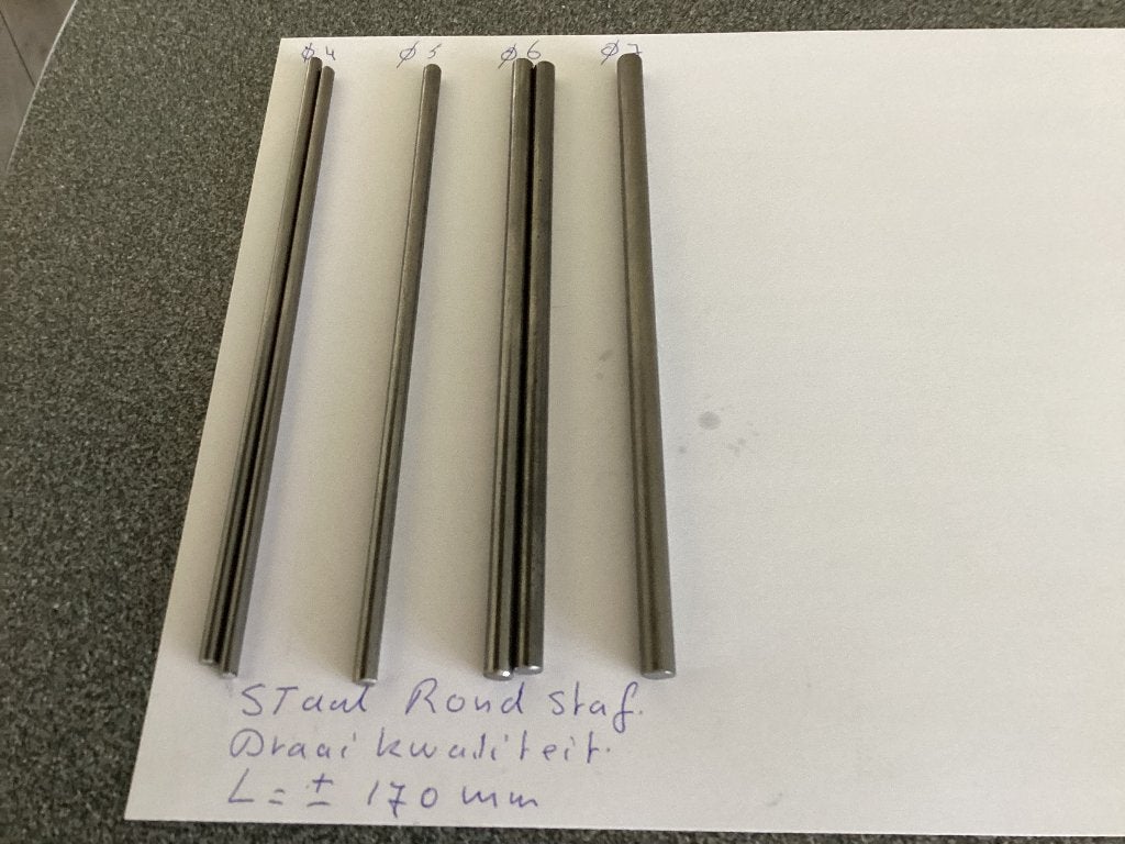 1 Lot . Staal Rondstaf  L= 170mm / 1 Lot. Alu. Rondstang, Ophalen of Verzenden, Nieuw, IJzer