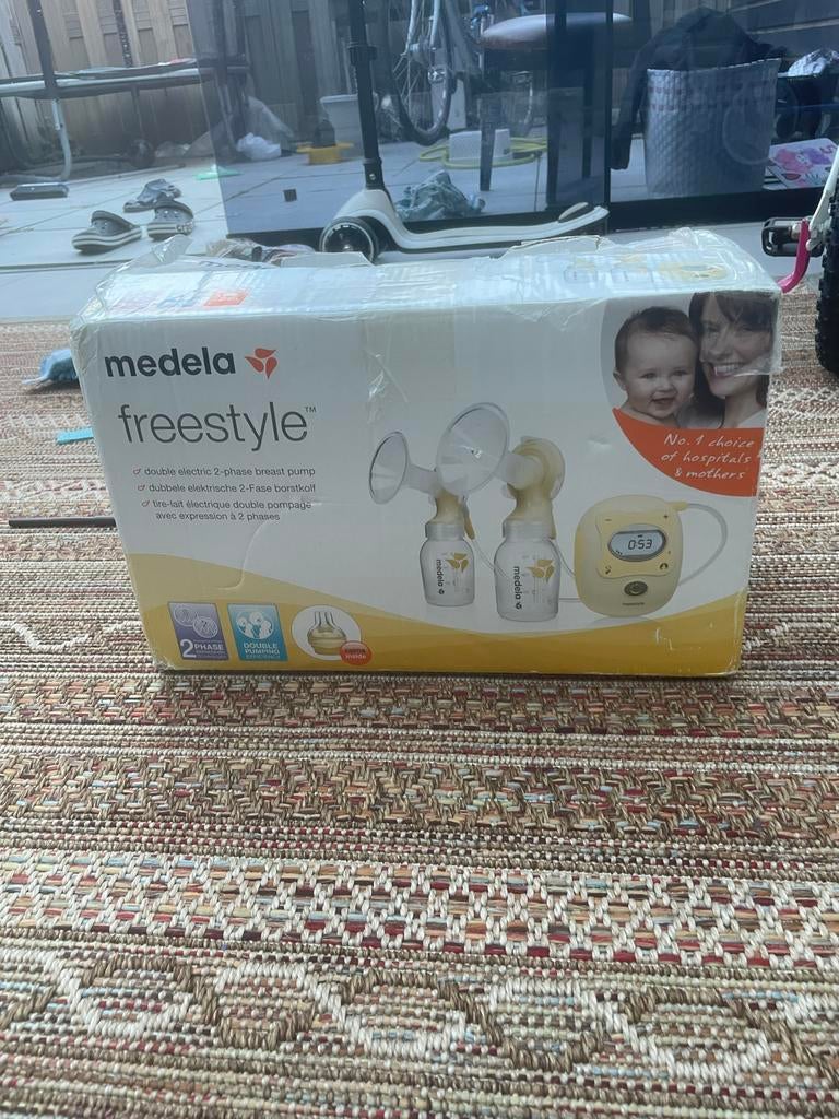 Medela Freestyle dubbele elektrische borstkolf, Ophalen, Gebruikt, Borstkolf