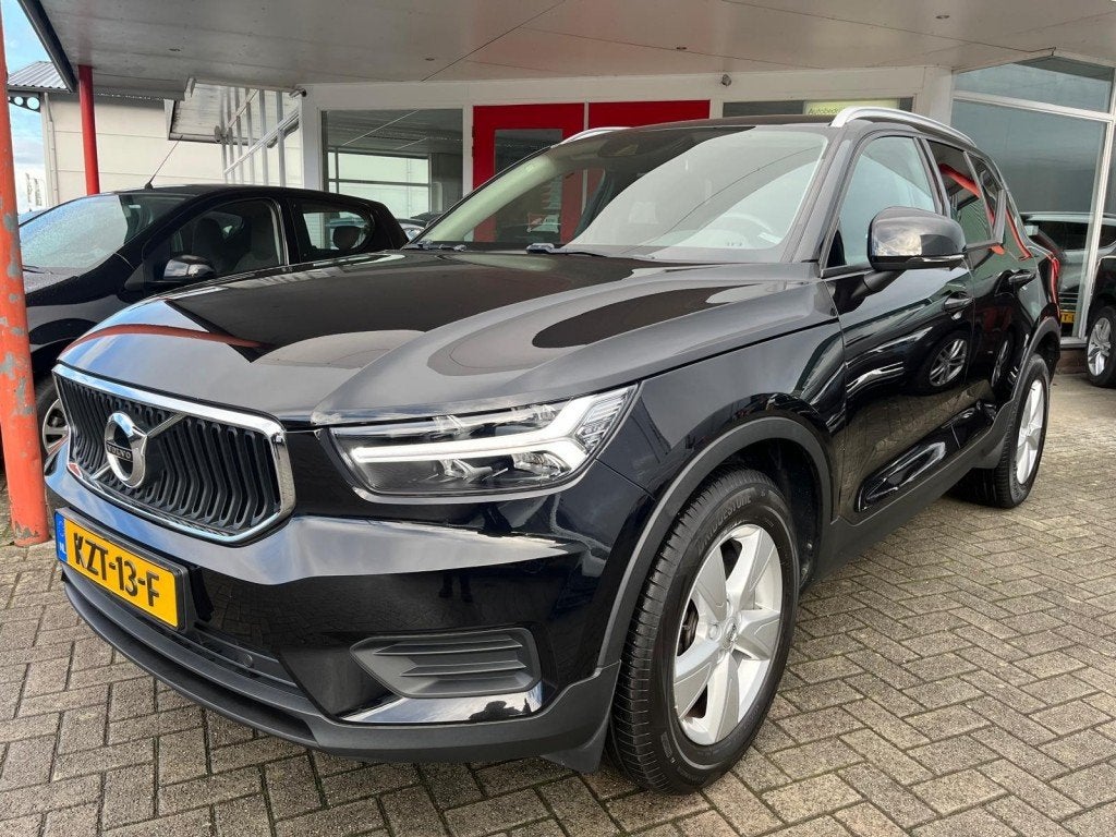 Volvo XC40 1.5 T3 Handgeschakeld  163 PK  Navi  Apple carpla, Gebruikt, Euro 6, Verwarmde buitenspiegels, Handgeschakeld