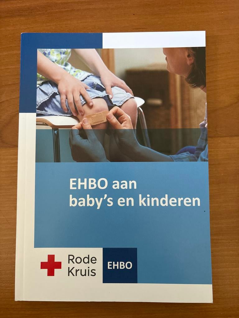 EHBO aan baby's en kinderen - Rode Kruis, Ophalen of Verzenden, Nieuw, Gezondheid en Conditie