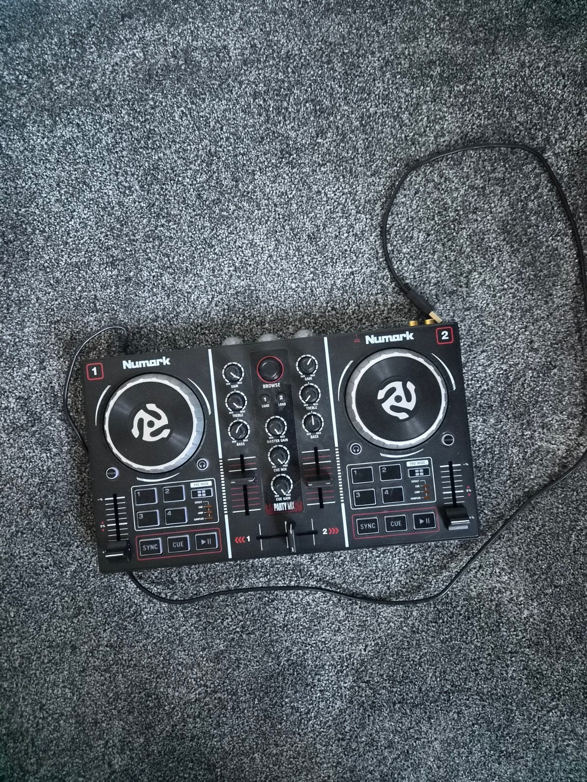 Numark Party Mix DJ Controller - Zo goed als nieuw, Muziek en Instrumenten, Ophalen, Zo goed als nieuw, Dj-set, Numark