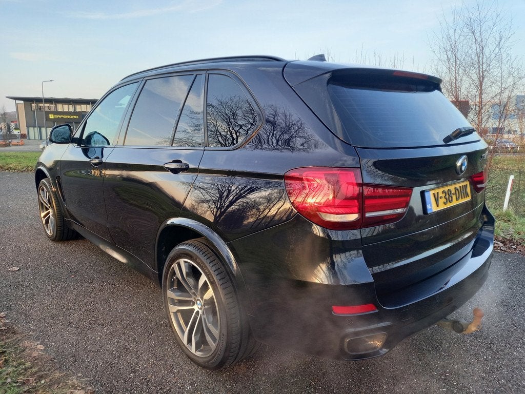 BMW X5 M50D 3,0 D AUTOMAAT (bj 2016), Auto's, Gebruikt, Euro 6, 2993 cc, Blauw