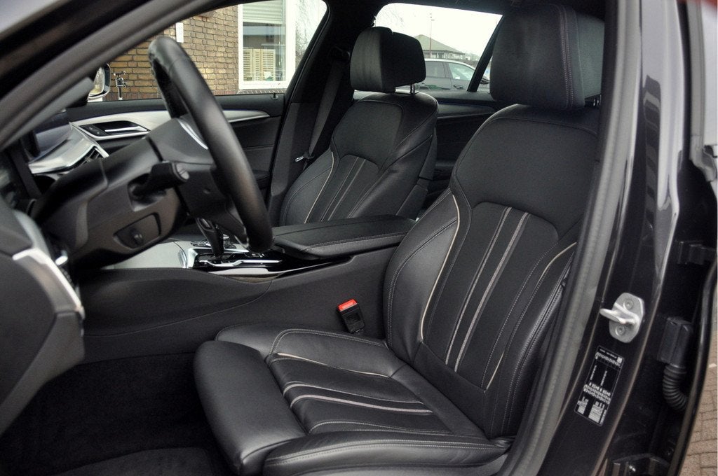 BMW 5 Serie Touring 518d High Executive M-Sport Edition | 20, Automaat, 1730 kg, Achterwielaandrijving, Euro 6