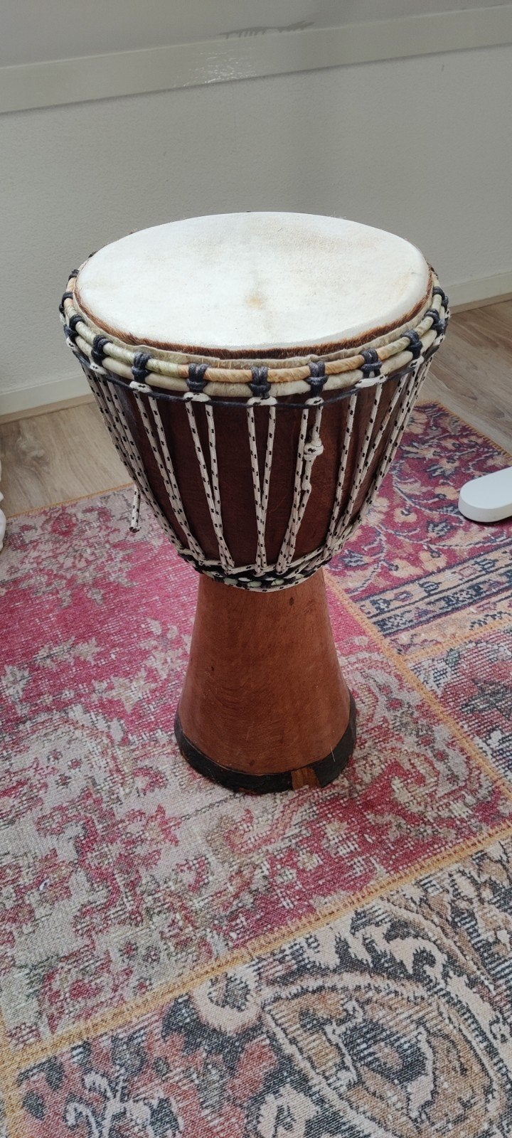 Mooie Djembe - Handgemaakte Afrikaanse Trommel, Muziek en Instrumenten, Ophalen, Gebruikt, Trommel