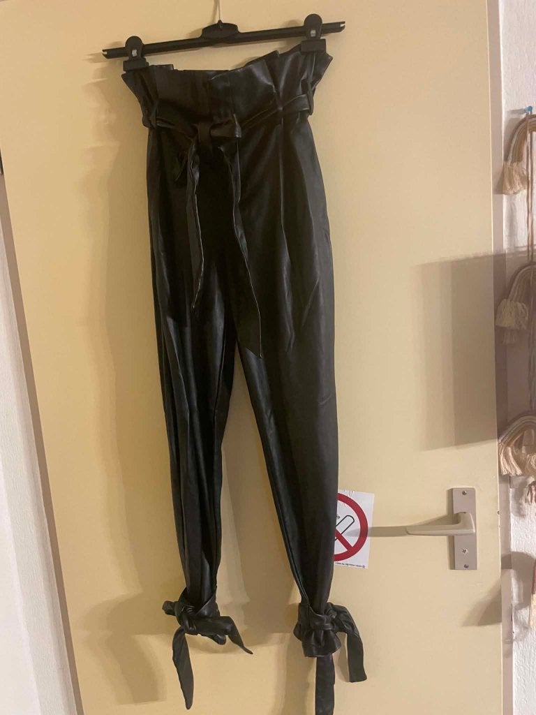 Dames Imitacje leer broek van Shein, Maat 38/40 (M), Zwart, Ophalen of Verzenden, Zo goed als nieuw