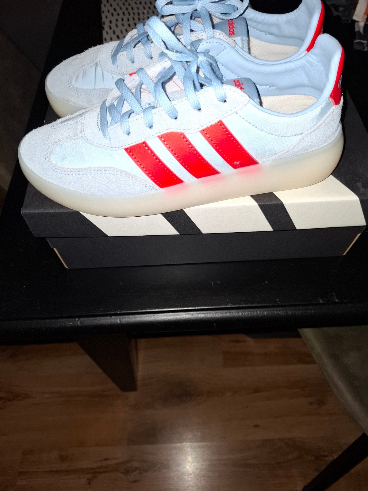 Adidas sneakers, Ophalen, Zo goed als nieuw, Sneakers of Gympen