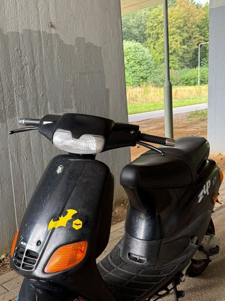 Zip type 2 op bromplaat, Fietsen en Brommers, Scooters | Piaggio, Ophalen, Tweetakt, Gebruikt, Maximaal 45 km/u