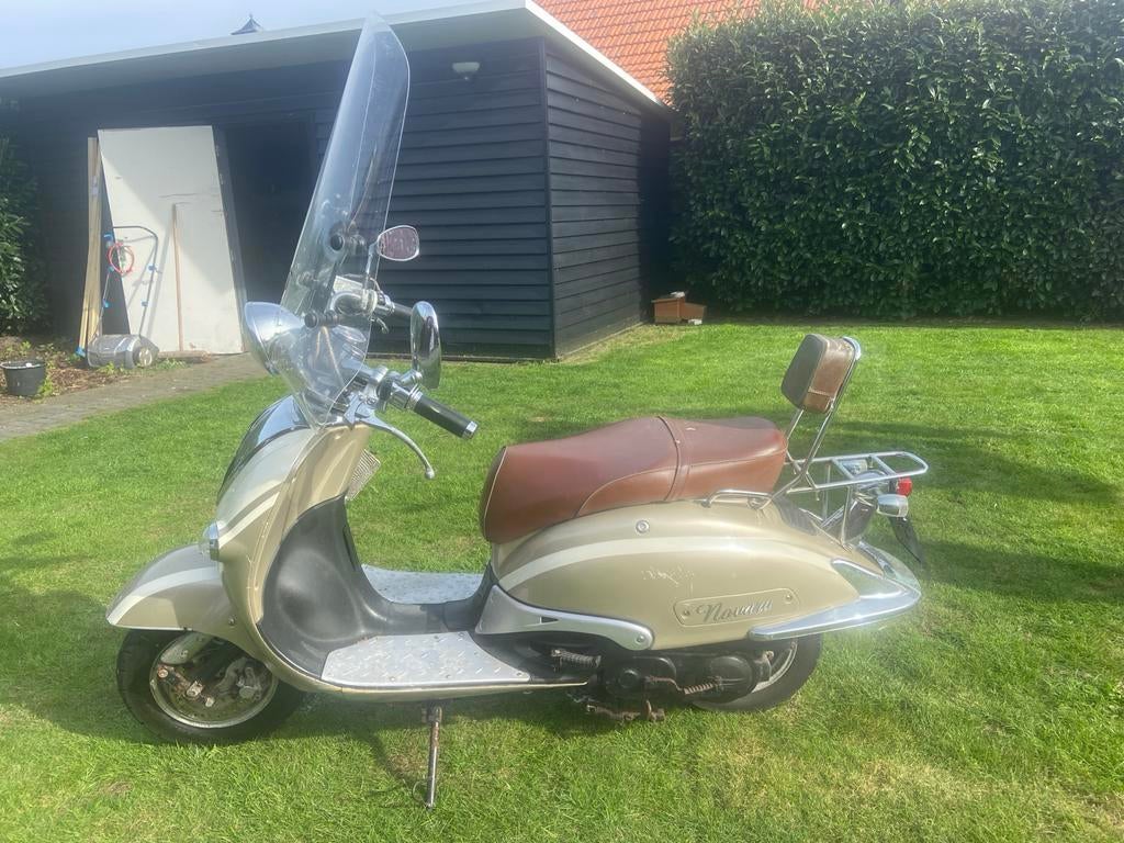 scooter, moet weg! Zie omschrijving, Fietsen en Brommers, Snorfietsen en Snorscooters, Ophalen, Gebruikt, Benzine, Overige merken