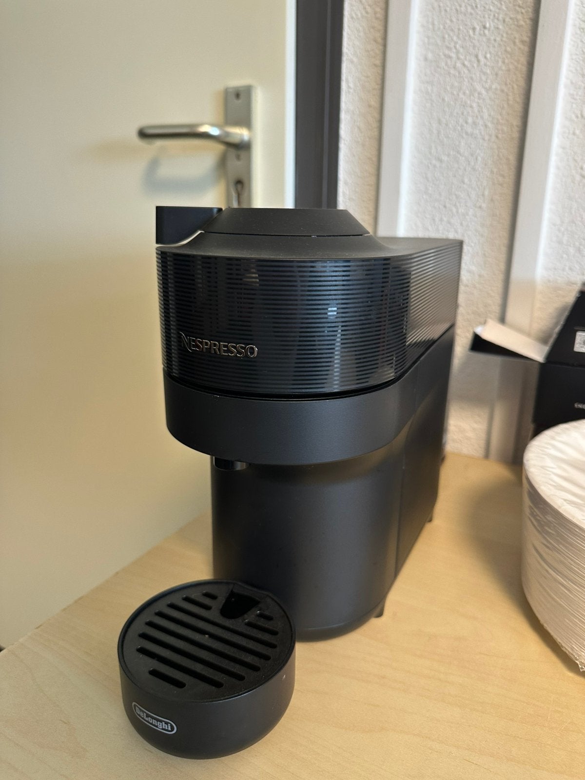 Nespresso delonghi, Witgoed en Apparatuur, Koffiezetapparaten, Ophalen of Verzenden, Zo goed als nieuw, Koffiemachine