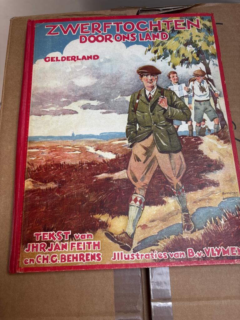 Zwerftochten door ons land - Gelderland (oud reisboek), Boeken, Prentenboeken en Plaatjesalbums, Ophalen, Gelezen