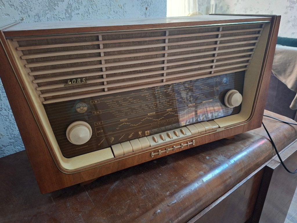 Buizenradio  grundig., Ophalen