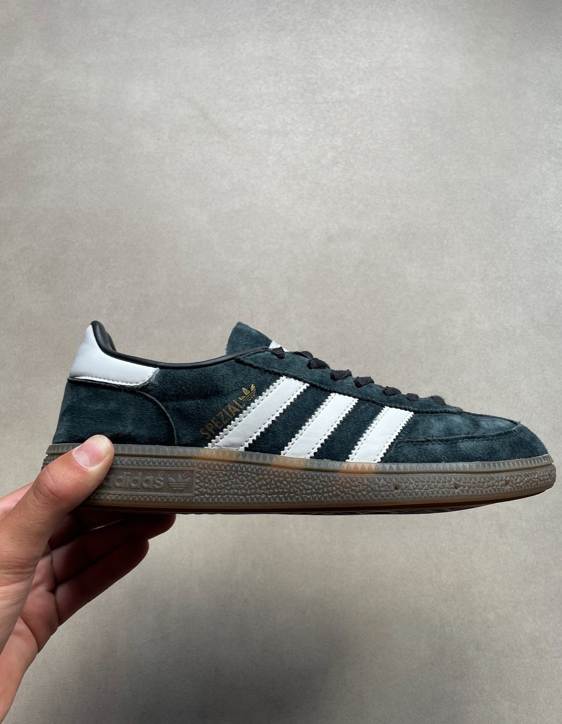 Adidas sneakers zwart wit maat 39 dames, Zwart, Ophalen of Verzenden, Sneakers of Gympen, Gedragen
