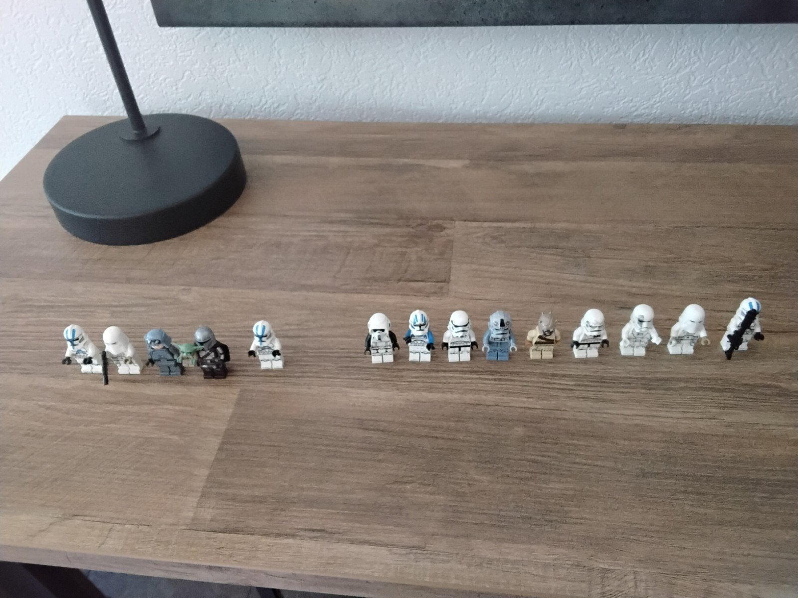 14 LEGO STAR WARS Minifiguren, echt Lego

5 zijn zonder sche, Ophalen of Verzenden