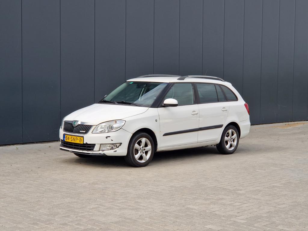 Skoda Fabia 1.2 TDI 55KW Greenline Combi 2011 Wit, Auto's, Skoda, Voorwielaandrijving, Stof, 1199 cc, Wit