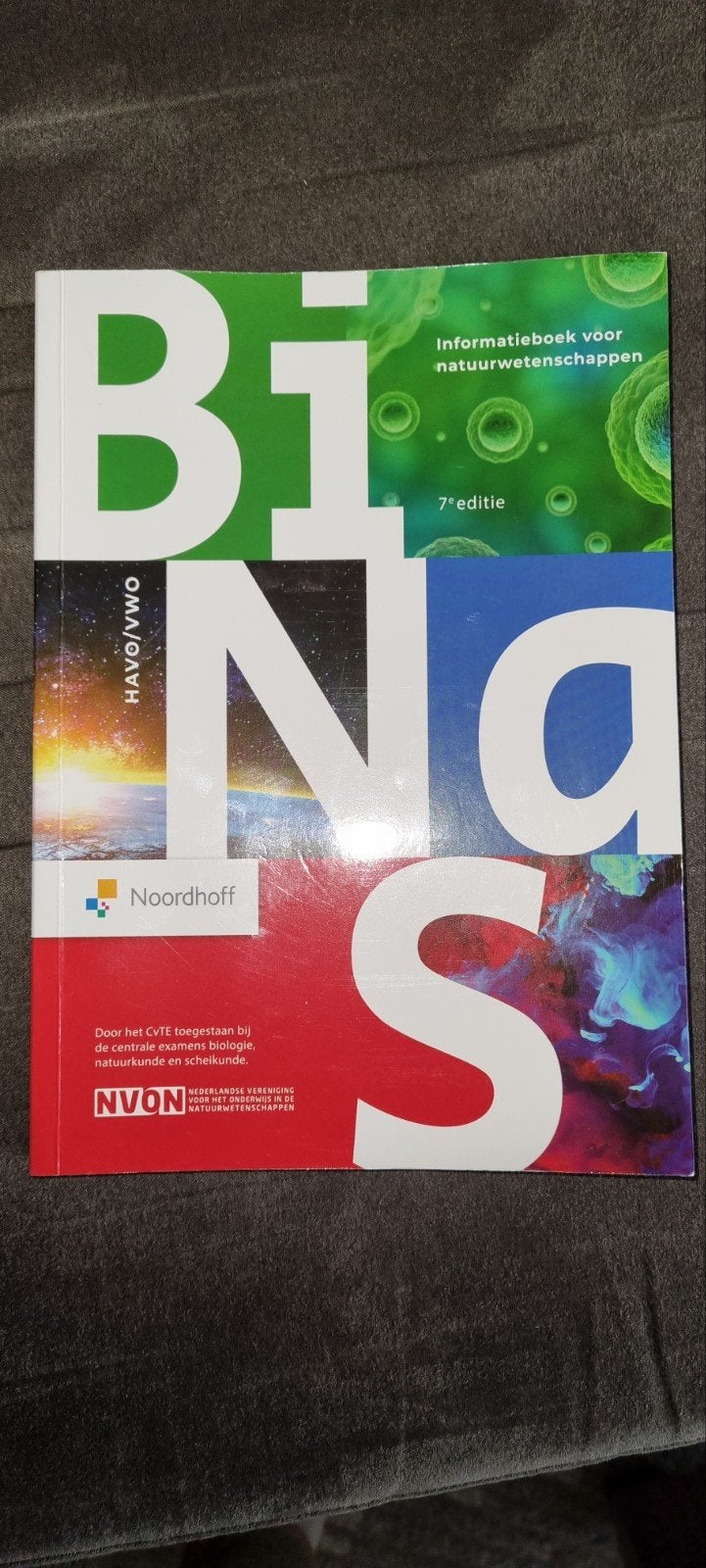 BINAS havo/vwo 7e editie, Boeken, Biologie, HAVO, Ophalen of Verzenden, Zo goed als nieuw
