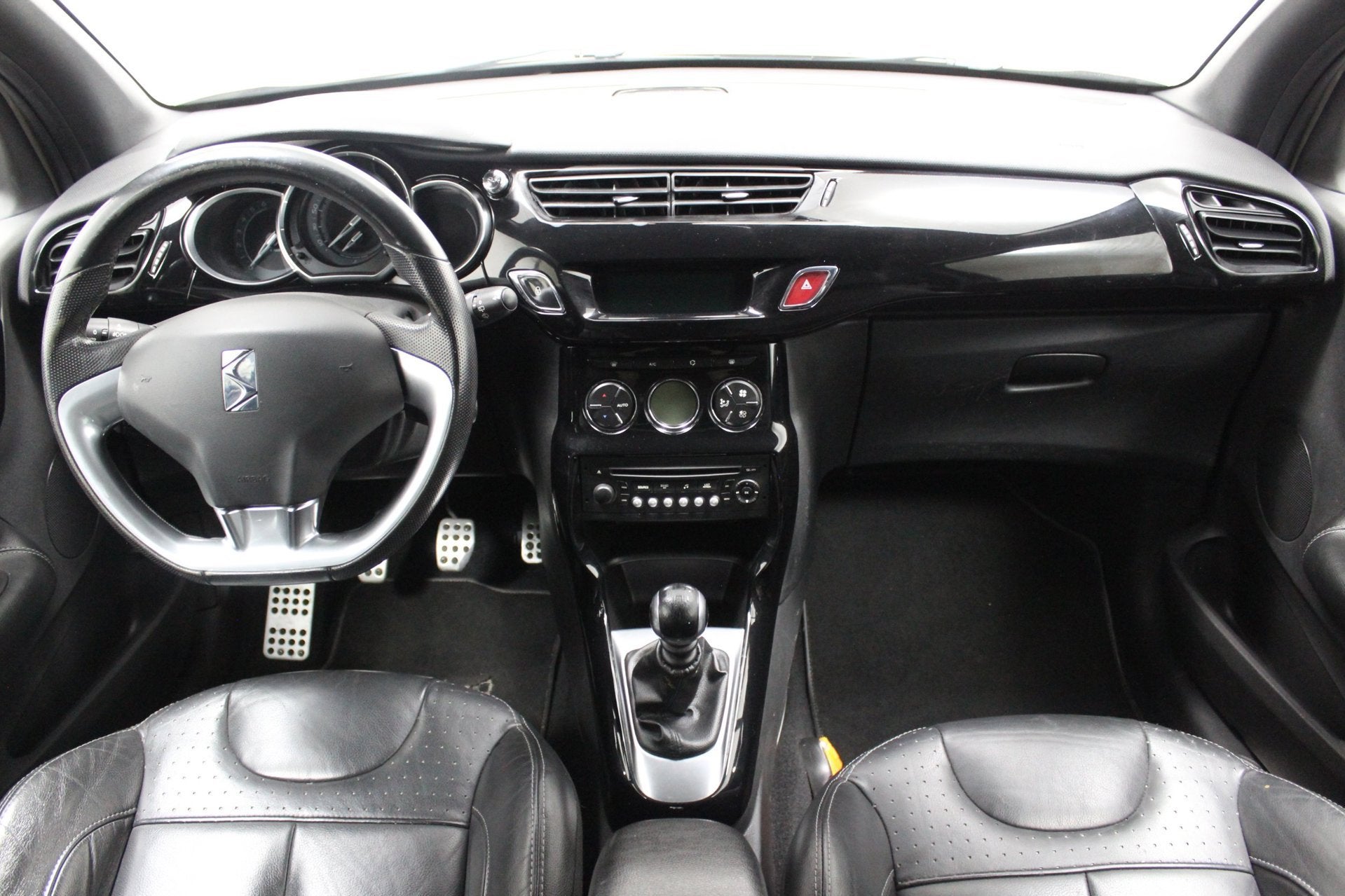 Citroen DS3 1.6 THP Sport Chic | Climate control | Recent gr, Euro 5, 15 km/l, Gebruikt, Origineel Nederlands