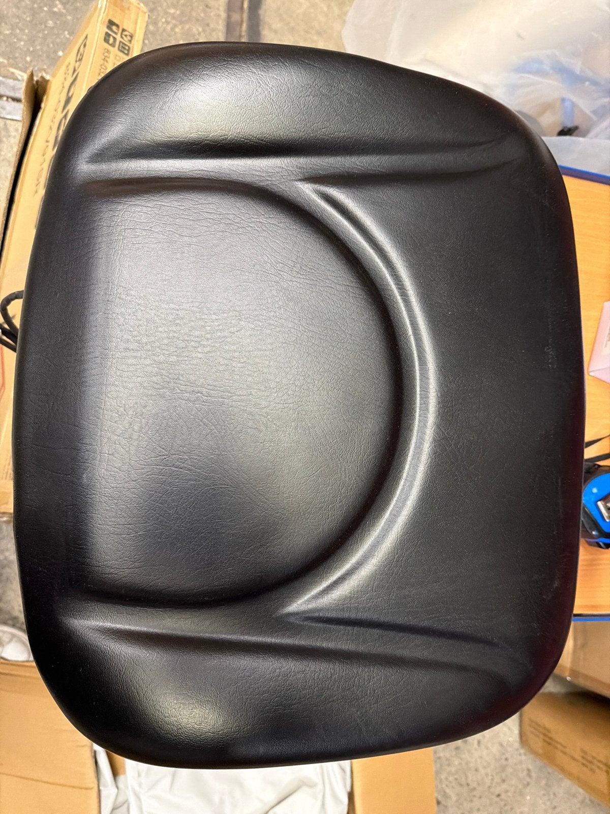 Doosan A152194 Seat Bottom Cushion – Heftruckstoel, Gebruikt, Ophalen of Verzenden, Nvt, Nvt