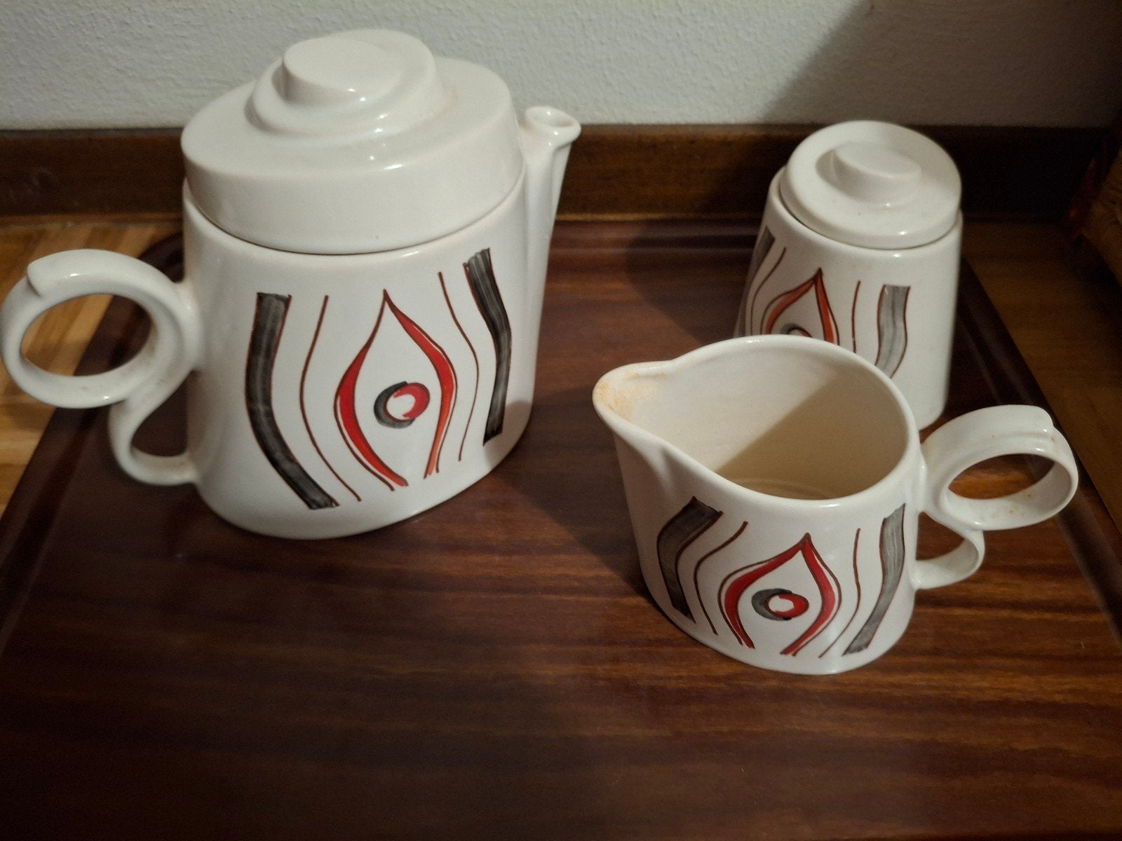 roemeens servies5 kop en schotel, Huis en Inrichting, Ophalen of Verzenden, Porselein, Overige stijlen, Kop(pen) en/of Schotel(s)