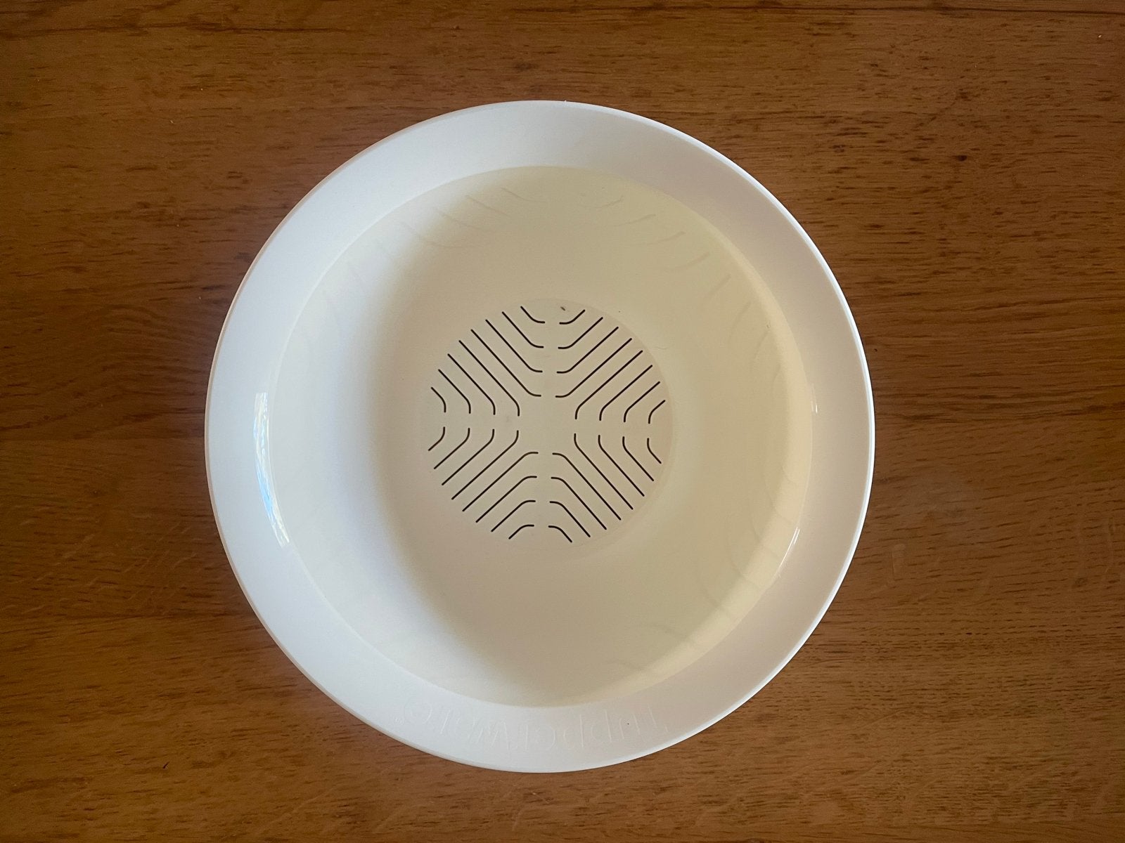 Nieuw Tupperware Vergiet 2L - Crème, Overige typen, Nieuw, Ophalen of Verzenden, Crème