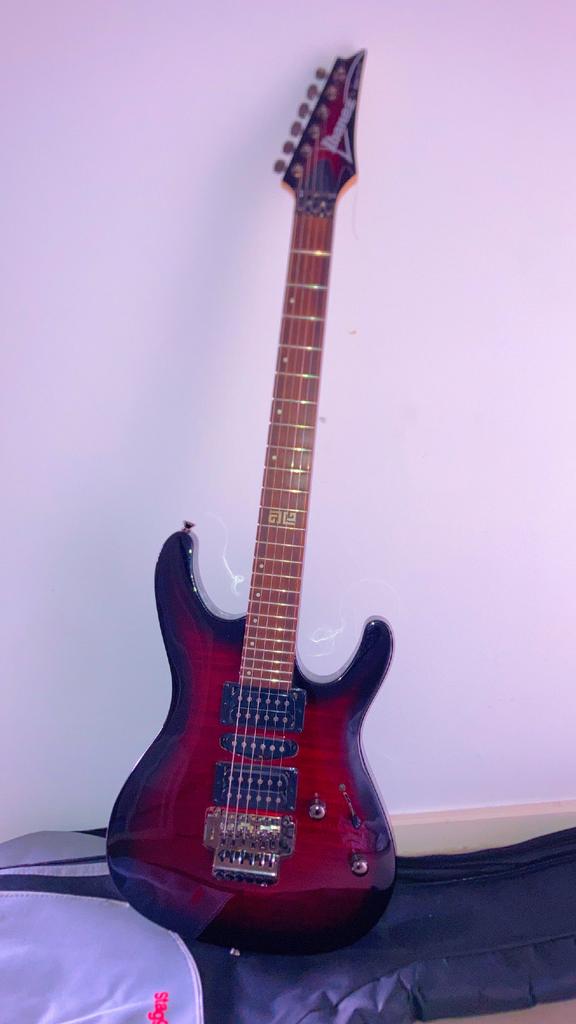 Ibanez RG Series Elektrische Gitaar - Zo goed als nieuw, Muziek en Instrumenten, Snaarinstrumenten | Gitaren | Elektrisch, Ophalen of Verzenden