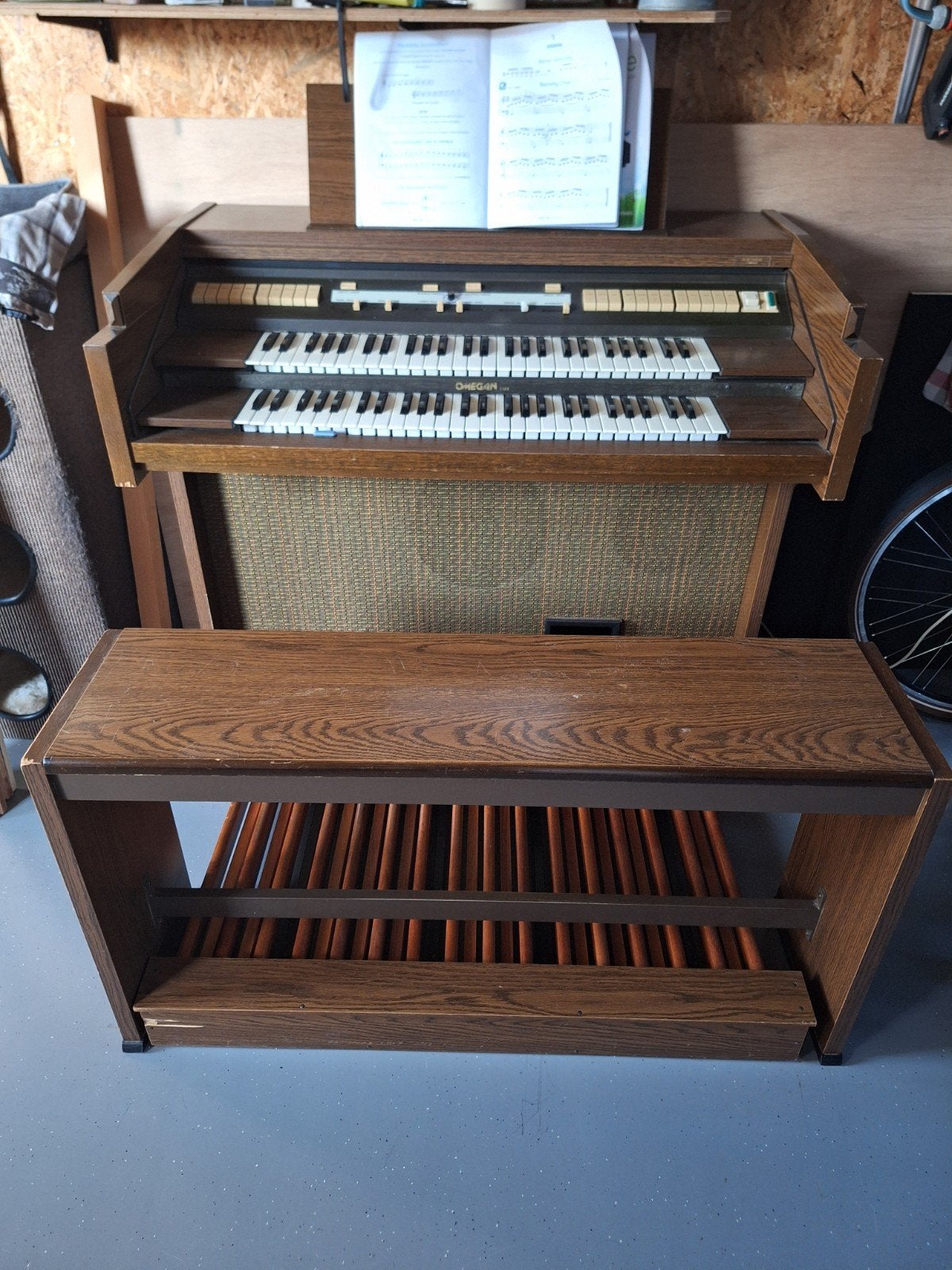 Omegan 7100 Orgel met pedalen en bankje - Werkt goed, Muziek en Instrumenten, Ophalen
