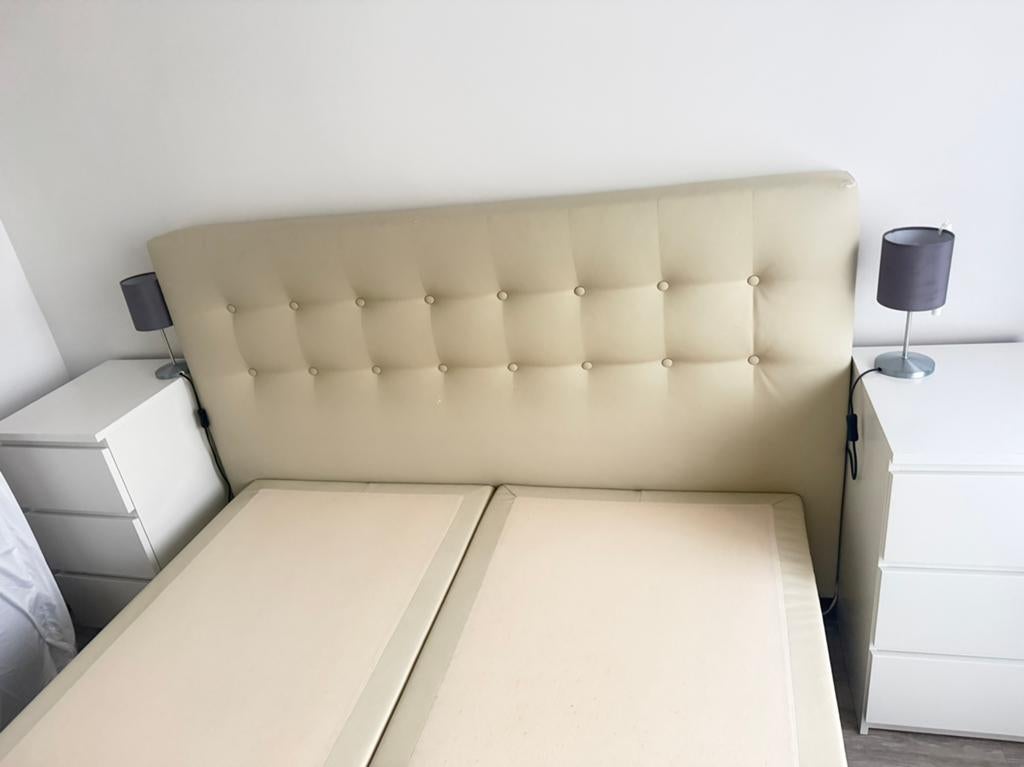 Boxspring, Huis en Inrichting, Slaapkamer | Slaapbanken, Zo goed als nieuw, Ophalen of Verzenden