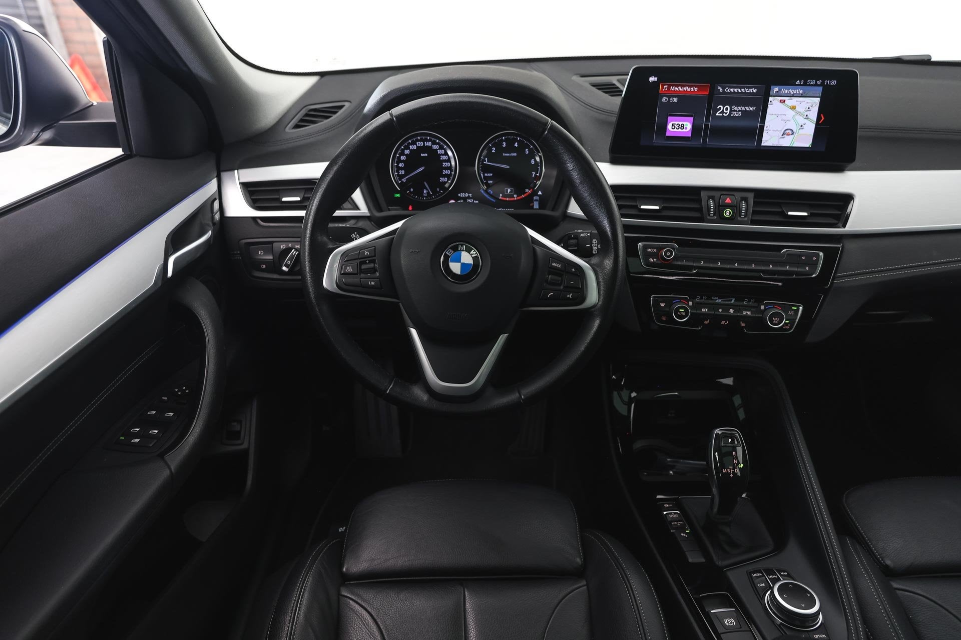 BMW X2 sDrive20i High Executive Automaat / Panoramadak / Spo, Auto's, X2, 1435 kg, Wit, SUV of Terreinwagen