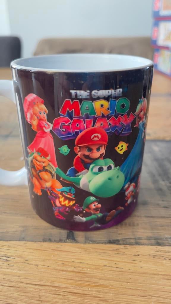Super Mario Mok - The Super Mario Galaxy - 330 ml, Keramiek, Nieuw, Ophalen of Verzenden, Overige stijlen