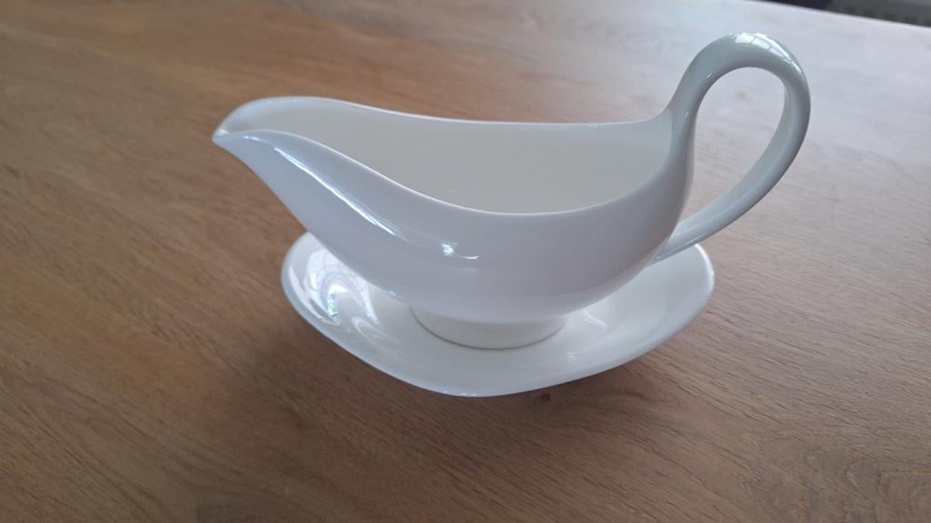 Wedgwood juskom. Bone China wit., Ophalen of Verzenden, Zo goed als nieuw, Rechthoekig, Riet
